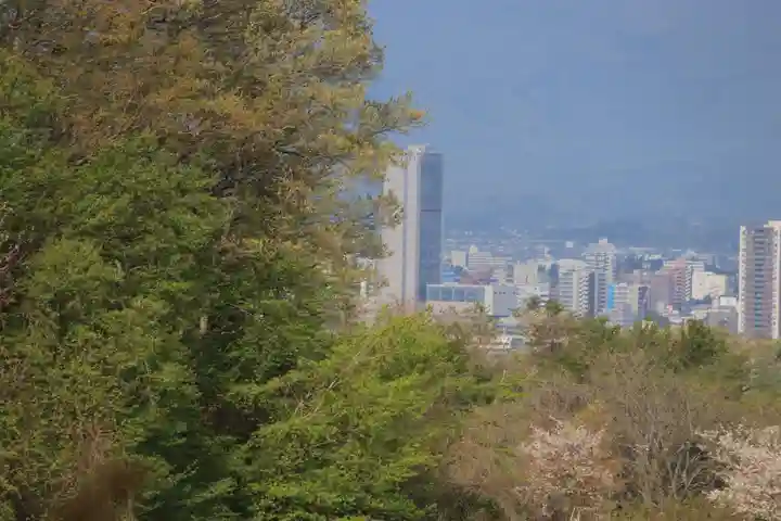 高屋敷稲荷神社の景色