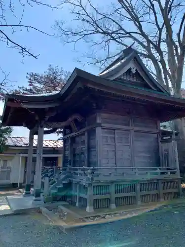 青木神社の{uncategorized: "未分類", other: "その他", undefined: "問題あり", building: "その他建物", grave: "お墓", sacred_gate: "鳥居", guardian: "狛犬", statue: "像", buddha: "仏像", history: "歴史", nature: "自然", garden: "庭園", animal: "動物", pagoda: "塔", temizu: "手水舎", mountain_gate: "山門・神門", sanctuary: "本殿・本堂", subordinate: "末社・摂社", art: "芸術", scenery: "景色", jizo: "地蔵", ema: "絵馬", goshuin: "御朱印", omikuji: "おみくじ", items: "授与品その他", amulet: "お守り", goshuincho: "御朱印帳", eats: "食事", festival: "お祭り", votive_dance: "神楽", shichigosan: "七五三参", wedding: "結婚式", experience: "体験その他", initially: "初詣", around: "周辺", anti_infection: "感染症対策"}