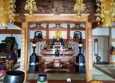 安楽寺の本殿・本堂