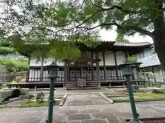 徳恩寺の本殿