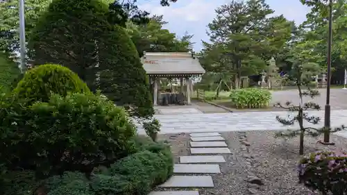 湯倉神社の庭園