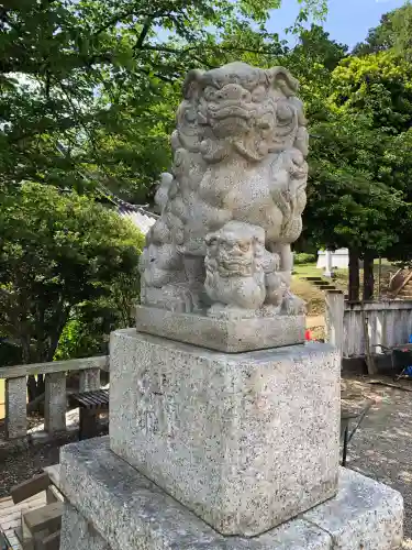 鹿島神社の{uncategorized: "未分類", other: "その他", undefined: "問題あり", building: "その他建物", grave: "お墓", sacred_gate: "鳥居", guardian: "狛犬", statue: "像", buddha: "仏像", history: "歴史", nature: "自然", garden: "庭園", animal: "動物", pagoda: "塔", temizu: "手水舎", mountain_gate: "山門・神門", sanctuary: "本殿・本堂", subordinate: "末社・摂社", art: "芸術", scenery: "景色", jizo: "地蔵", ema: "絵馬", goshuin: "御朱印", omikuji: "おみくじ", items: "授与品その他", amulet: "お守り", goshuincho: "御朱印帳", eats: "食事", festival: "お祭り", votive_dance: "神楽", shichigosan: "七五三参", wedding: "結婚式", experience: "体験その他", initially: "初詣", around: "周辺", anti_infection: "感染症対策"}