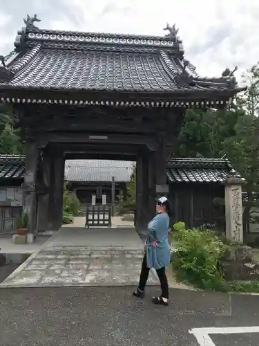 妙義寺の山門