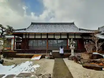 寳積寺の本殿・本堂