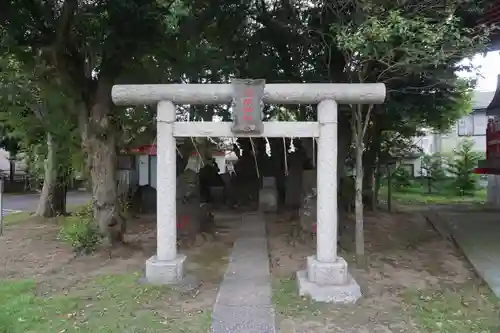 当代島稲荷神社の鳥居