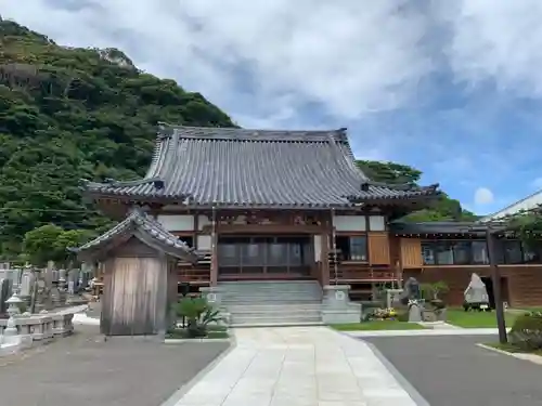 多聞寺の本殿・本堂