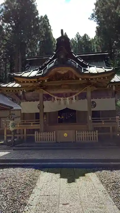 御岩神社の本殿・本堂