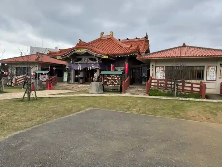 宮古神社の{uncategorized: "未分類", other: "その他", undefined: "問題あり", building: "その他建物", grave: "お墓", sacred_gate: "鳥居", guardian: "狛犬", statue: "像", buddha: "仏像", history: "歴史", nature: "自然", garden: "庭園", animal: "動物", pagoda: "塔", temizu: "手水舎", mountain_gate: "山門・神門", sanctuary: "本殿・本堂", subordinate: "末社・摂社", art: "芸術", scenery: "景色", jizo: "地蔵", ema: "絵馬", goshuin: "御朱印", omikuji: "おみくじ", items: "授与品その他", amulet: "お守り", goshuincho: "御朱印帳", eats: "食事", festival: "お祭り", votive_dance: "神楽", shichigosan: "七五三参", wedding: "結婚式", experience: "体験その他", initially: "初詣", around: "周辺", anti_infection: "感染症対策"}