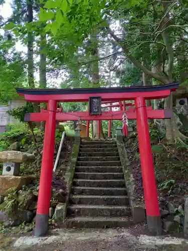 瀞川稲荷の鳥居