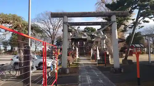 諏訪神社の鳥居