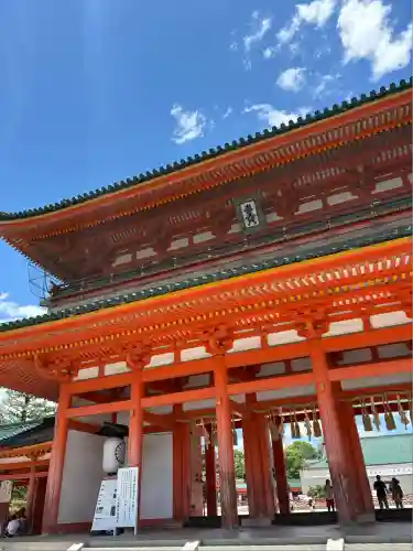 平安神宮の山門・神門