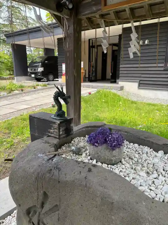 長沼神社の{uncategorized: "未分類", other: "その他", undefined: "問題あり", building: "その他建物", grave: "お墓", sacred_gate: "鳥居", guardian: "狛犬", statue: "像", buddha: "仏像", history: "歴史", nature: "自然", garden: "庭園", animal: "動物", pagoda: "塔", temizu: "手水舎", mountain_gate: "山門・神門", sanctuary: "本殿・本堂", subordinate: "末社・摂社", art: "芸術", scenery: "景色", jizo: "地蔵", ema: "絵馬", goshuin: "御朱印", omikuji: "おみくじ", items: "授与品その他", amulet: "お守り", goshuincho: "御朱印帳", eats: "食事", festival: "お祭り", votive_dance: "神楽", shichigosan: "七五三参", wedding: "結婚式", experience: "体験その他", initially: "初詣", around: "周辺", anti_infection: "感染症対策"}
