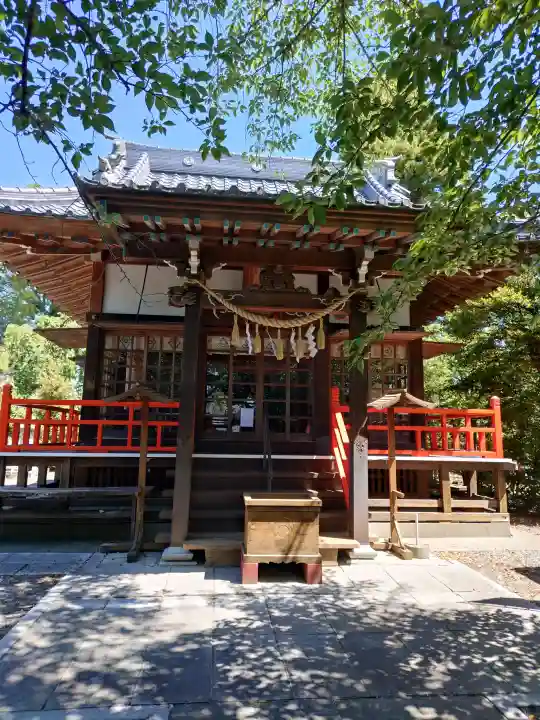 三軒地稲荷神社の{uncategorized: "未分類", other: "その他", undefined: "問題あり", building: "その他建物", grave: "お墓", sacred_gate: "鳥居", guardian: "狛犬", statue: "像", buddha: "仏像", history: "歴史", nature: "自然", garden: "庭園", animal: "動物", pagoda: "塔", temizu: "手水舎", mountain_gate: "山門・神門", sanctuary: "本殿・本堂", subordinate: "末社・摂社", art: "芸術", scenery: "景色", jizo: "地蔵", ema: "絵馬", goshuin: "御朱印", omikuji: "おみくじ", items: "授与品その他", amulet: "お守り", goshuincho: "御朱印帳", eats: "食事", festival: "お祭り", votive_dance: "神楽", shichigosan: "七五三参", wedding: "結婚式", experience: "体験その他", initially: "初詣", around: "周辺", anti_infection: "感染症対策"}