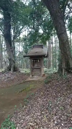 鳥見神社の末社