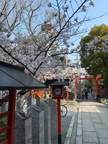 安井金比羅宮の{uncategorized: "未分類", other: "その他", undefined: "問題あり", building: "その他建物", grave: "お墓", sacred_gate: "鳥居", guardian: "狛犬", statue: "像", buddha: "仏像", history: "歴史", nature: "自然", garden: "庭園", animal: "動物", pagoda: "塔", temizu: "手水舎", mountain_gate: "山門・神門", sanctuary: "本殿・本堂", subordinate: "末社・摂社", art: "芸術", scenery: "景色", jizo: "地蔵", ema: "絵馬", goshuin: "御朱印", omikuji: "おみくじ", items: "授与品その他", amulet: "お守り", goshuincho: "御朱印帳", eats: "食事", festival: "お祭り", votive_dance: "神楽", shichigosan: "七五三参", wedding: "結婚式", experience: "体験その他", initially: "初詣", around: "周辺", anti_infection: "感染症対策"}
