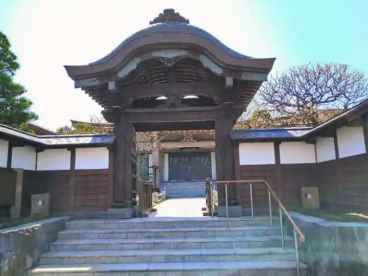 成覚寺の山門・神門