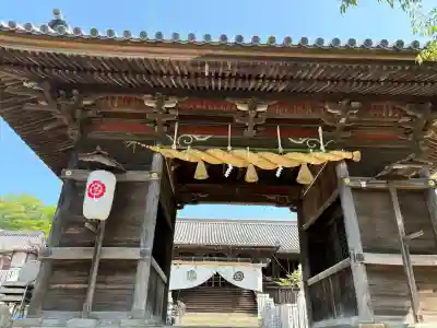 廣峯神社の{uncategorized: "未分類", other: "その他", undefined: "問題あり", building: "その他建物", grave: "お墓", sacred_gate: "鳥居", guardian: "狛犬", statue: "像", buddha: "仏像", history: "歴史", nature: "自然", garden: "庭園", animal: "動物", pagoda: "塔", temizu: "手水舎", mountain_gate: "山門・神門", sanctuary: "本殿・本堂", subordinate: "末社・摂社", art: "芸術", scenery: "景色", jizo: "地蔵", ema: "絵馬", goshuin: "御朱印", omikuji: "おみくじ", items: "授与品その他", amulet: "お守り", goshuincho: "御朱印帳", eats: "食事", festival: "お祭り", votive_dance: "神楽", shichigosan: "七五三参", wedding: "結婚式", experience: "体験その他", initially: "初詣", around: "周辺", anti_infection: "感染症対策"}