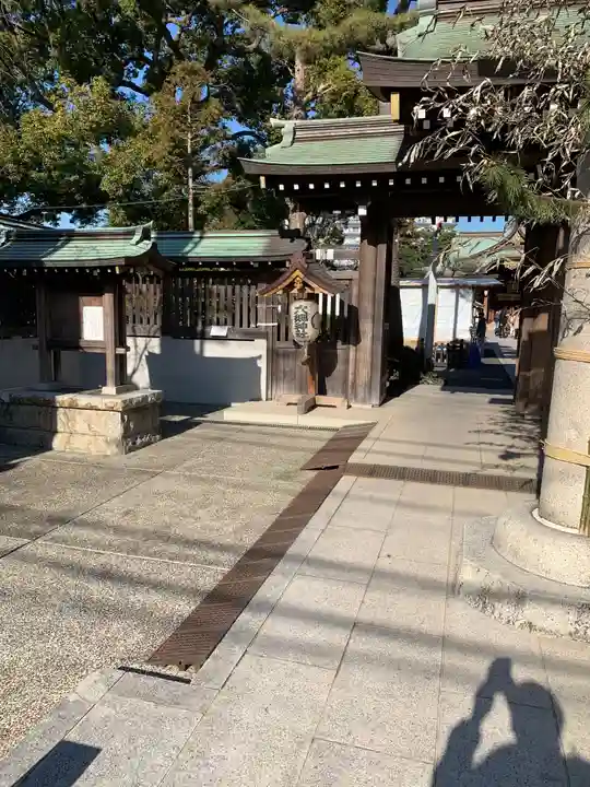 六郷神社の山門・神門