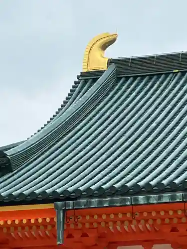 平安神宮の{uncategorized: "未分類", other: "その他", undefined: "問題あり", building: "その他建物", grave: "お墓", sacred_gate: "鳥居", guardian: "狛犬", statue: "像", buddha: "仏像", history: "歴史", nature: "自然", garden: "庭園", animal: "動物", pagoda: "塔", temizu: "手水舎", mountain_gate: "山門・神門", sanctuary: "本殿・本堂", subordinate: "末社・摂社", art: "芸術", scenery: "景色", jizo: "地蔵", ema: "絵馬", goshuin: "御朱印", omikuji: "おみくじ", items: "授与品その他", amulet: "お守り", goshuincho: "御朱印帳", eats: "食事", festival: "お祭り", votive_dance: "神楽", shichigosan: "七五三参", wedding: "結婚式", experience: "体験その他", initially: "初詣", around: "周辺", anti_infection: "感染症対策"}