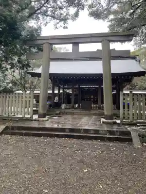 日前神宮・國懸神宮の{uncategorized: "未分類", other: "その他", undefined: "問題あり", building: "その他建物", grave: "お墓", sacred_gate: "鳥居", guardian: "狛犬", statue: "像", buddha: "仏像", history: "歴史", nature: "自然", garden: "庭園", animal: "動物", pagoda: "塔", temizu: "手水舎", mountain_gate: "山門・神門", sanctuary: "本殿・本堂", subordinate: "末社・摂社", art: "芸術", scenery: "景色", jizo: "地蔵", ema: "絵馬", goshuin: "御朱印", omikuji: "おみくじ", items: "授与品その他", amulet: "お守り", goshuincho: "御朱印帳", eats: "食事", festival: "お祭り", votive_dance: "神楽", shichigosan: "七五三参", wedding: "結婚式", experience: "体験その他", initially: "初詣", around: "周辺", anti_infection: "感染症対策"}