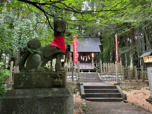 花巻温泉稲荷神社の狛犬