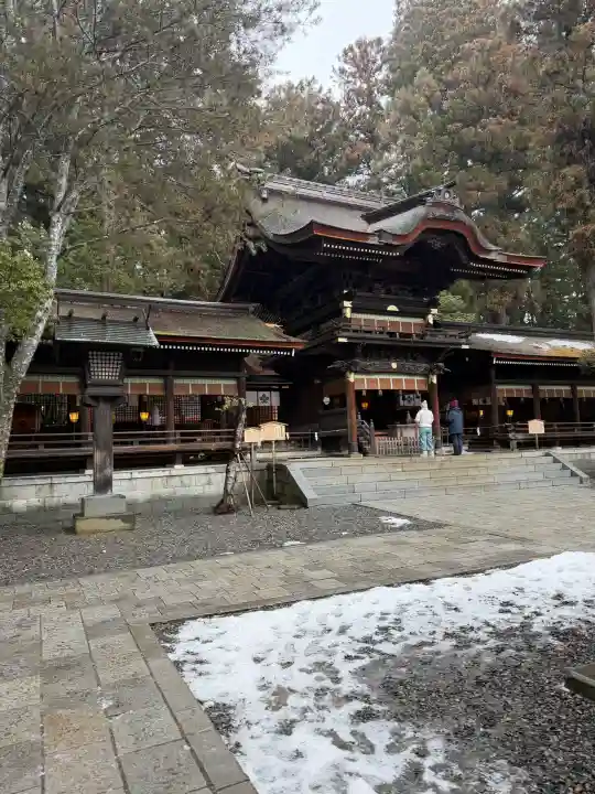 諏訪大社下社秋宮の{uncategorized: "未分類", other: "その他", undefined: "問題あり", building: "その他建物", grave: "お墓", sacred_gate: "鳥居", guardian: "狛犬", statue: "像", buddha: "仏像", history: "歴史", nature: "自然", garden: "庭園", animal: "動物", pagoda: "塔", temizu: "手水舎", mountain_gate: "山門・神門", sanctuary: "本殿・本堂", subordinate: "末社・摂社", art: "芸術", scenery: "景色", jizo: "地蔵", ema: "絵馬", goshuin: "御朱印", omikuji: "おみくじ", items: "授与品その他", amulet: "お守り", goshuincho: "御朱印帳", eats: "食事", festival: "お祭り", votive_dance: "神楽", shichigosan: "七五三参", wedding: "結婚式", experience: "体験その他", initially: "初詣", around: "周辺", anti_infection: "感染症対策"}