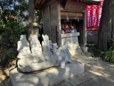 武蔵野稲荷神社の{uncategorized: "未分類", other: "その他", undefined: "問題あり", building: "その他建物", grave: "お墓", sacred_gate: "鳥居", guardian: "狛犬", statue: "像", buddha: "仏像", history: "歴史", nature: "自然", garden: "庭園", animal: "動物", pagoda: "塔", temizu: "手水舎", mountain_gate: "山門・神門", sanctuary: "本殿・本堂", subordinate: "末社・摂社", art: "芸術", scenery: "景色", jizo: "地蔵", ema: "絵馬", goshuin: "御朱印", omikuji: "おみくじ", items: "授与品その他", amulet: "お守り", goshuincho: "御朱印帳", eats: "食事", festival: "お祭り", votive_dance: "神楽", shichigosan: "七五三参", wedding: "結婚式", experience: "体験その他", initially: "初詣", around: "周辺", anti_infection: "感染症対策"}