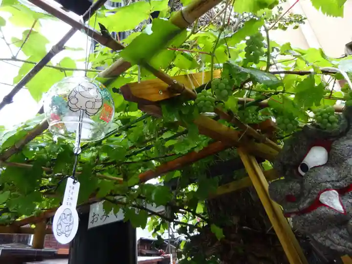 菊名神社の庭園