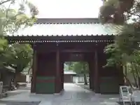 高徳院の山門・神門