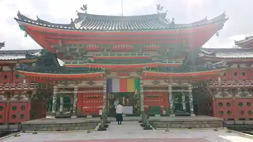 耕三寺の本殿・本堂