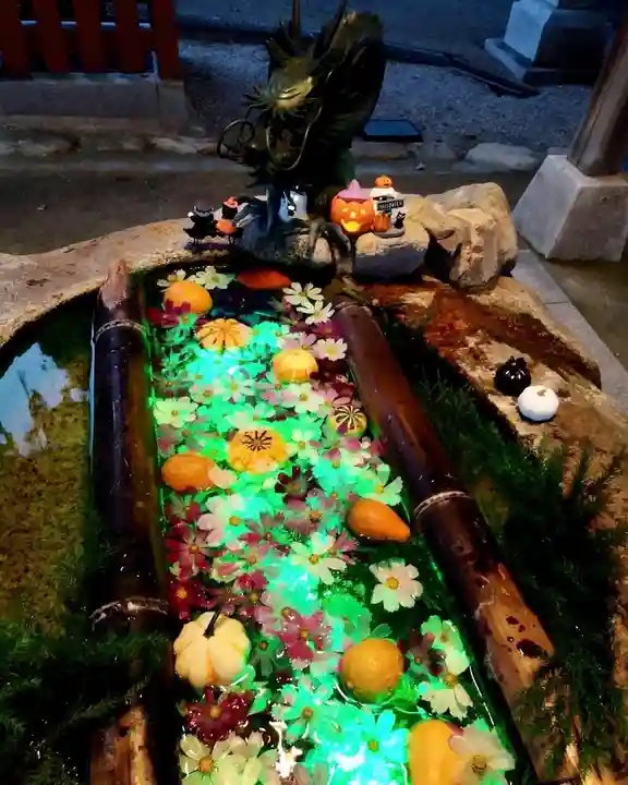 立志神社の手水舎