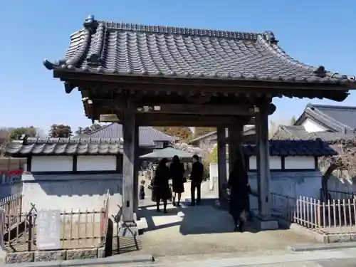 清厳寺の山門