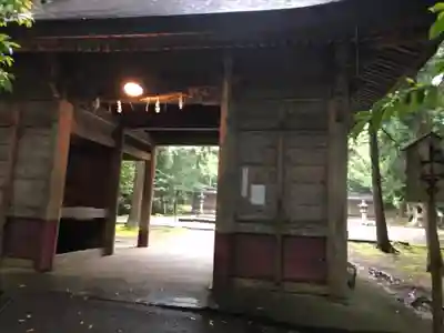 若狭彦神社（上社）の山門・神門