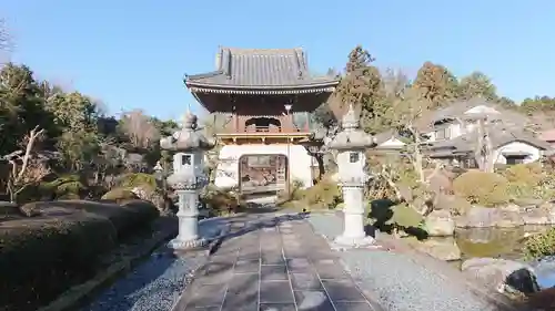 大雲院の山門