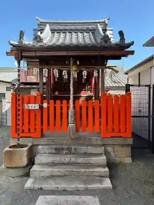 伊勢向神社の{uncategorized: "未分類", other: "その他", undefined: "問題あり", building: "その他建物", grave: "お墓", sacred_gate: "鳥居", guardian: "狛犬", statue: "像", buddha: "仏像", history: "歴史", nature: "自然", garden: "庭園", animal: "動物", pagoda: "塔", temizu: "手水舎", mountain_gate: "山門・神門", sanctuary: "本殿・本堂", subordinate: "末社・摂社", art: "芸術", scenery: "景色", jizo: "地蔵", ema: "絵馬", goshuin: "御朱印", omikuji: "おみくじ", items: "授与品その他", amulet: "お守り", goshuincho: "御朱印帳", eats: "食事", festival: "お祭り", votive_dance: "神楽", shichigosan: "七五三参", wedding: "結婚式", experience: "体験その他", initially: "初詣", around: "周辺", anti_infection: "感染症対策"}