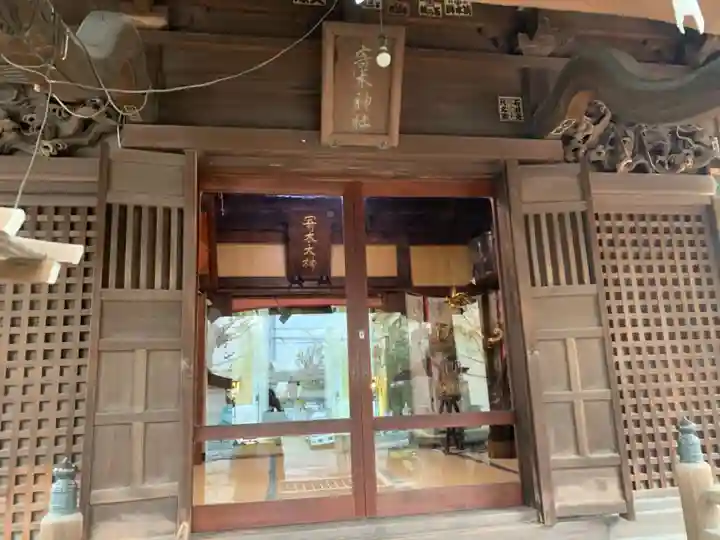 寄木神社の本殿・本堂