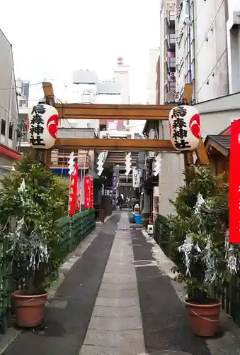 烏森神社の鳥居