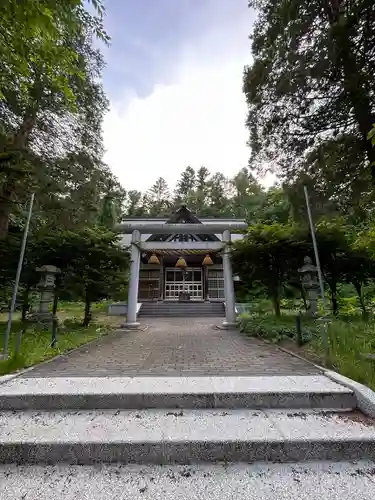 由仁神社(北海道)