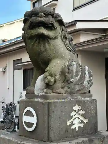 十寄神社の狛犬