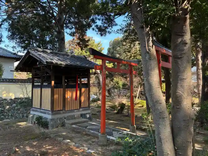 鹿王院の{uncategorized: "未分類", other: "その他", undefined: "問題あり", building: "その他建物", grave: "お墓", sacred_gate: "鳥居", guardian: "狛犬", statue: "像", buddha: "仏像", history: "歴史", nature: "自然", garden: "庭園", animal: "動物", pagoda: "塔", temizu: "手水舎", mountain_gate: "山門・神門", sanctuary: "本殿・本堂", subordinate: "末社・摂社", art: "芸術", scenery: "景色", jizo: "地蔵", ema: "絵馬", goshuin: "御朱印", omikuji: "おみくじ", items: "授与品その他", amulet: "お守り", goshuincho: "御朱印帳", eats: "食事", festival: "お祭り", votive_dance: "神楽", shichigosan: "七五三参", wedding: "結婚式", experience: "体験その他", initially: "初詣", around: "周辺", anti_infection: "感染症対策"}