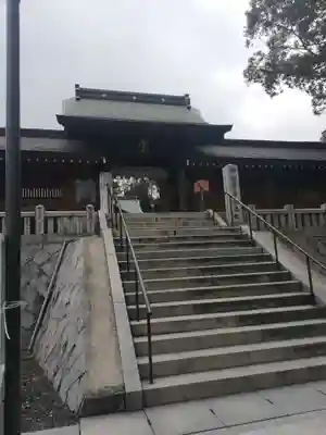 岡田神社の山門・神門