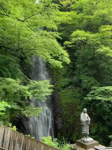七面山敬慎院の周辺