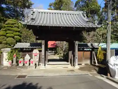 舊城寺(旧城寺)の山門・神門