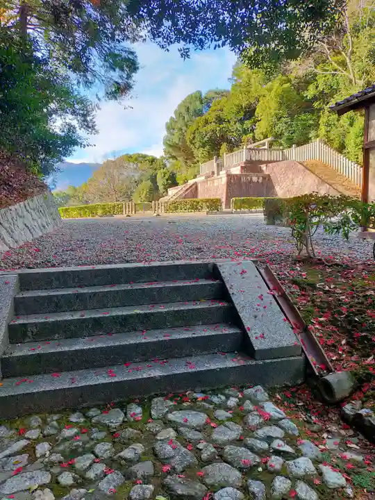 玉手丘上陵 (孝安天皇)(奈良県)