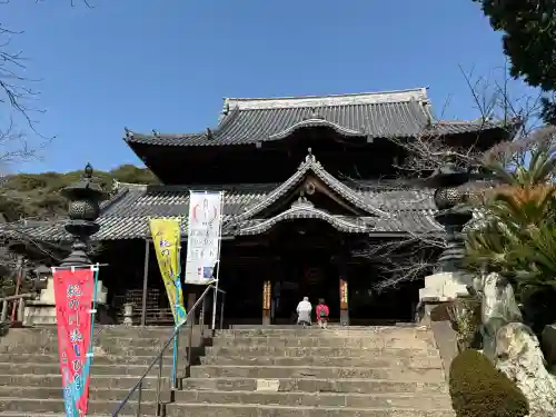 粉河寺の{uncategorized: "未分類", other: "その他", undefined: "問題あり", building: "その他建物", grave: "お墓", sacred_gate: "鳥居", guardian: "狛犬", statue: "像", buddha: "仏像", history: "歴史", nature: "自然", garden: "庭園", animal: "動物", pagoda: "塔", temizu: "手水舎", mountain_gate: "山門・神門", sanctuary: "本殿・本堂", subordinate: "末社・摂社", art: "芸術", scenery: "景色", jizo: "地蔵", ema: "絵馬", goshuin: "御朱印", omikuji: "おみくじ", items: "授与品その他", amulet: "お守り", goshuincho: "御朱印帳", eats: "食事", festival: "お祭り", votive_dance: "神楽", shichigosan: "七五三参", wedding: "結婚式", experience: "体験その他", initially: "初詣", around: "周辺", anti_infection: "感染症対策"}