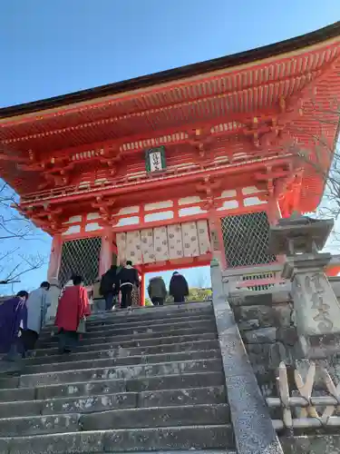 清水寺の山門