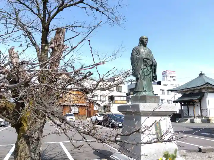 誠照寺(福井県)