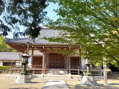 高薗寺の本殿・本堂