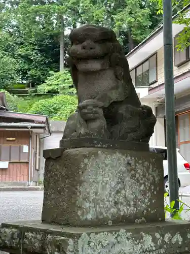 杉山神社の狛犬