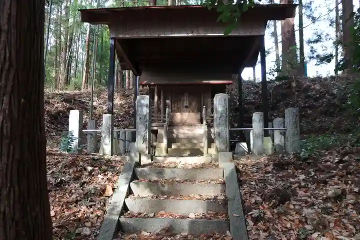 直毘神社の末社・摂社